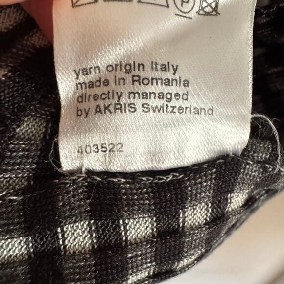 AKRIS Plaid Silk Black and Gray Long Sleeve Sweater Top Size 12 - Picture 6 of 8